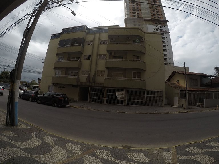 TEMPORADA MEIA PRAIA ITAPEMA/SC - QUADRA MAR AMPLO APTO