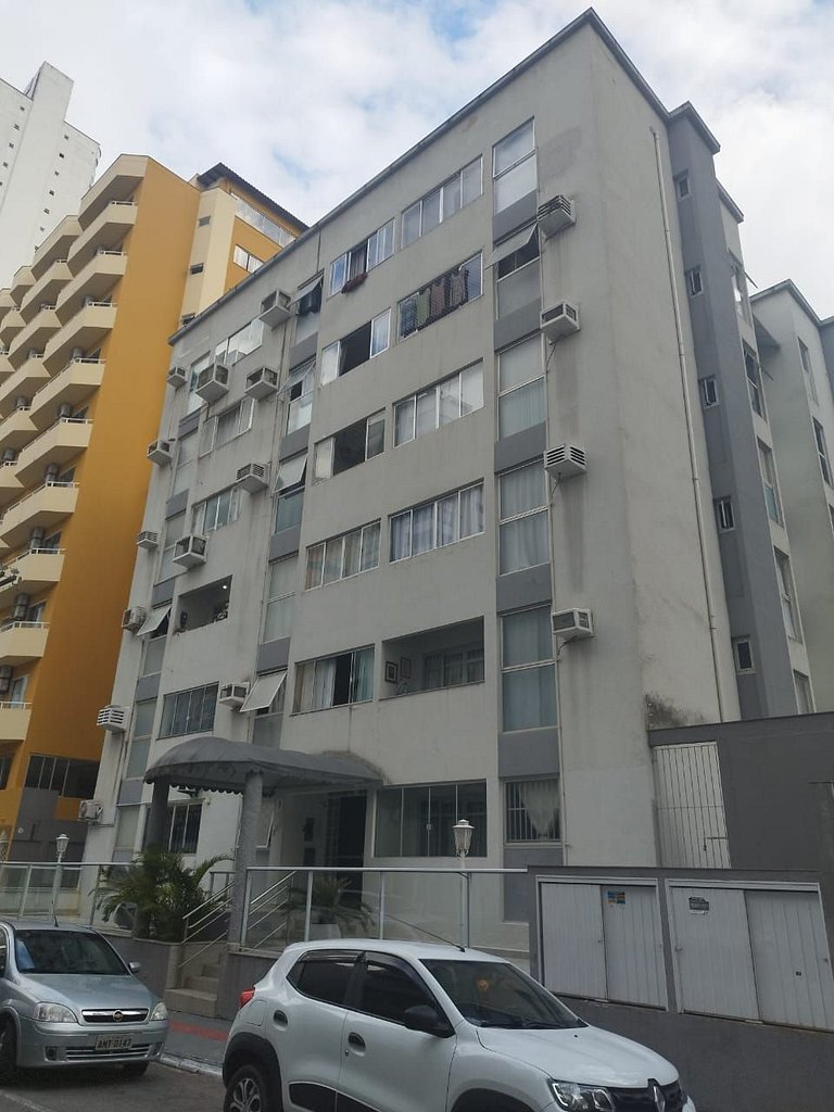 Aconchegante Apto a 300m da Praia de BC - Ed San Isidro!