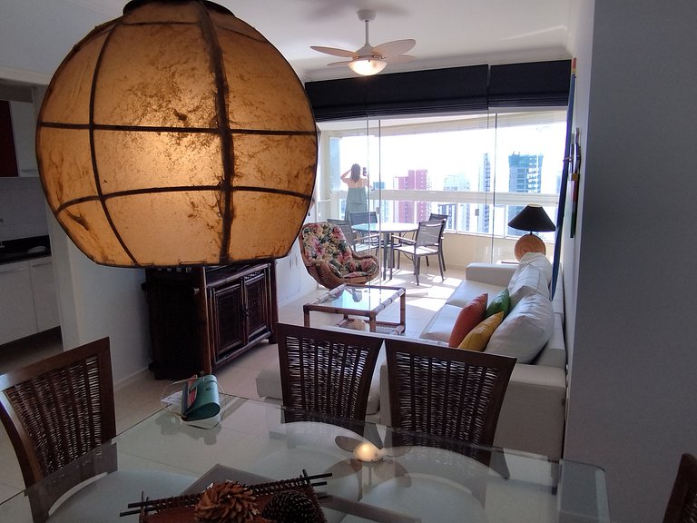 Encanto nas Alturas: Acomode-se no Elegante AP1904 em BC