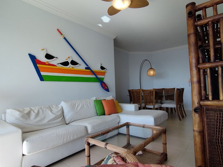 Encanto nas Alturas: Acomode-se no Elegante AP1904 em BC