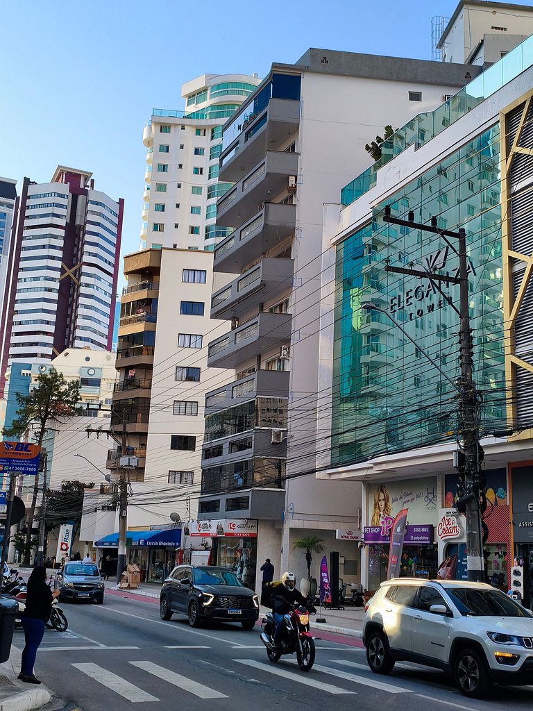 Apto Funcional na Av. Brasil_Espaço, Conforto e Localização
