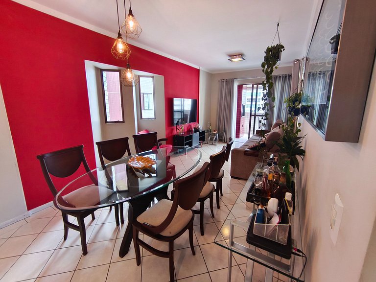 Apartamento 2 dormitórios a 130 m da praia | BC