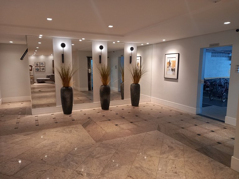 Conforto e vista mar em cada amanhecer! Columbus 103