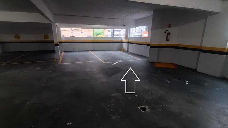 Apartamento 2 dormitórios a 130 m da praia | BC