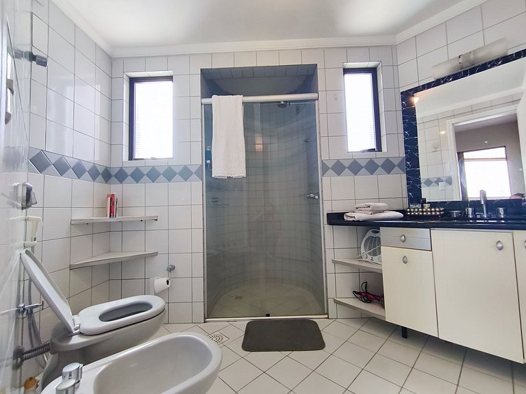 Conforto e vista mar em cada amanhecer! Columbus 103