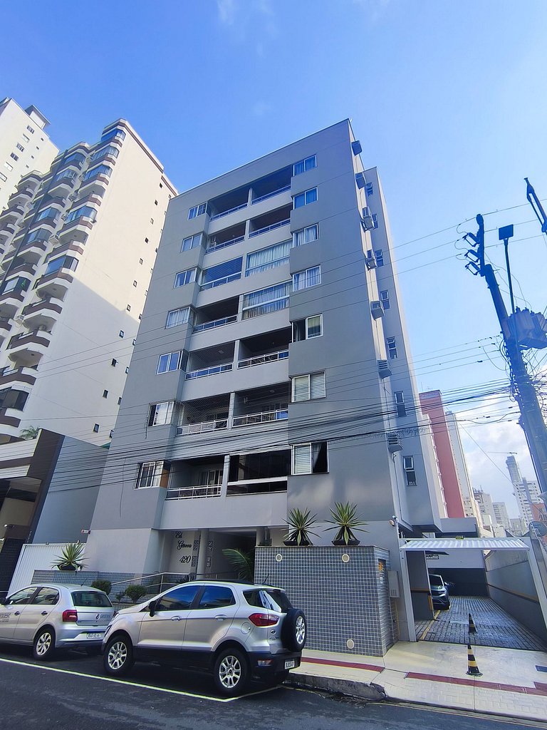 Conforto no Centro de BC | Sacada + 2 Quartos