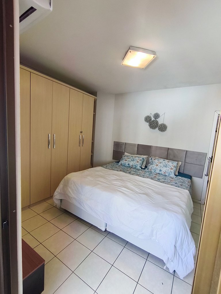 Apartamento 2 dormitórios a 130 m da praia | BC