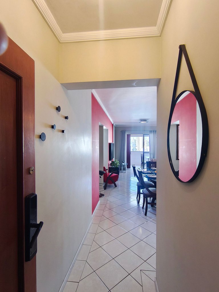 Apartamento 2 dormitórios a 130 m da praia | BC