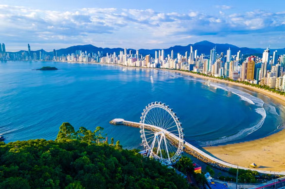 🏖️ 7 Passeios Imperdíveis para Curtir sua Temporada em Balneário Camboriú